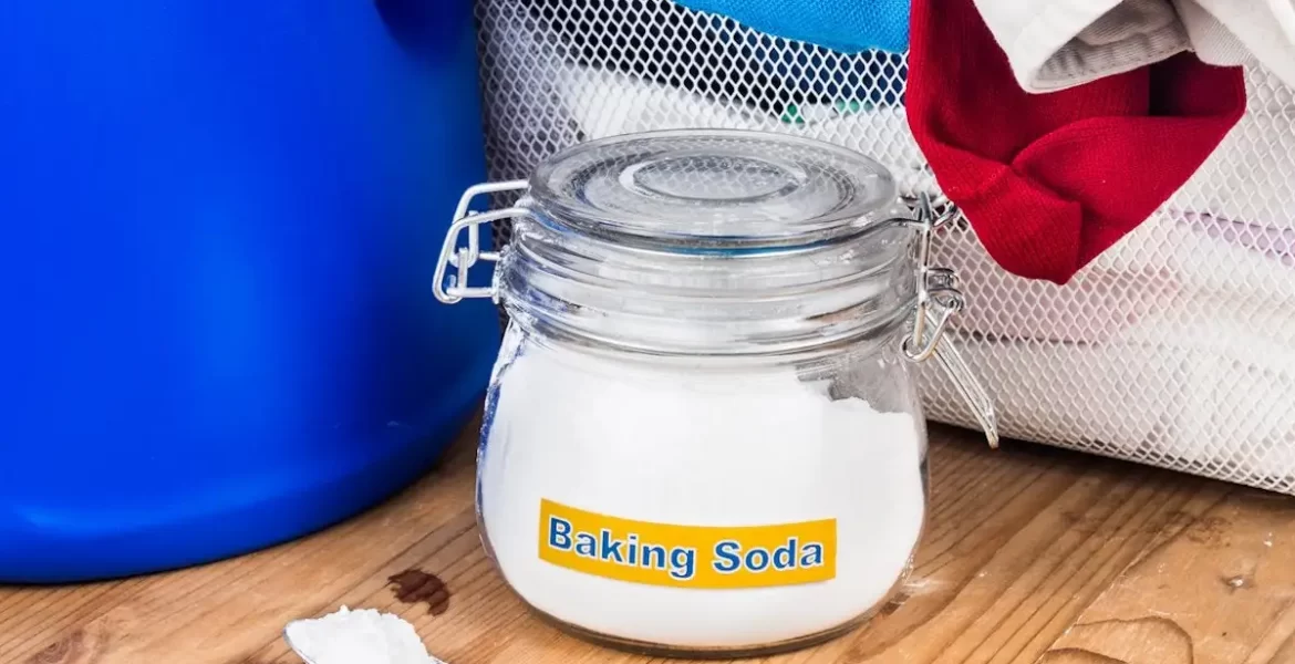 5 ways to use baking soda for clothes care