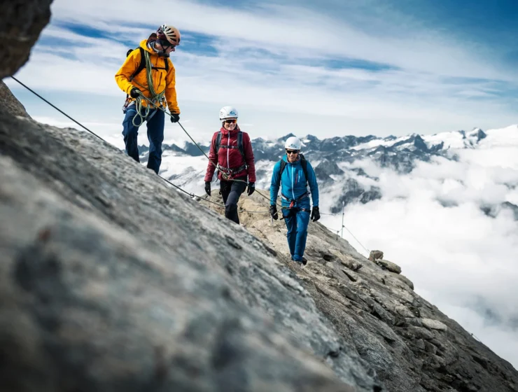 How to prepare for a mountain hike: a comprehensive guide