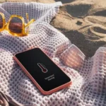 How to quickly cool down your phone in the heat